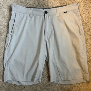 Travis Mathew Men’s Shorts, size 32